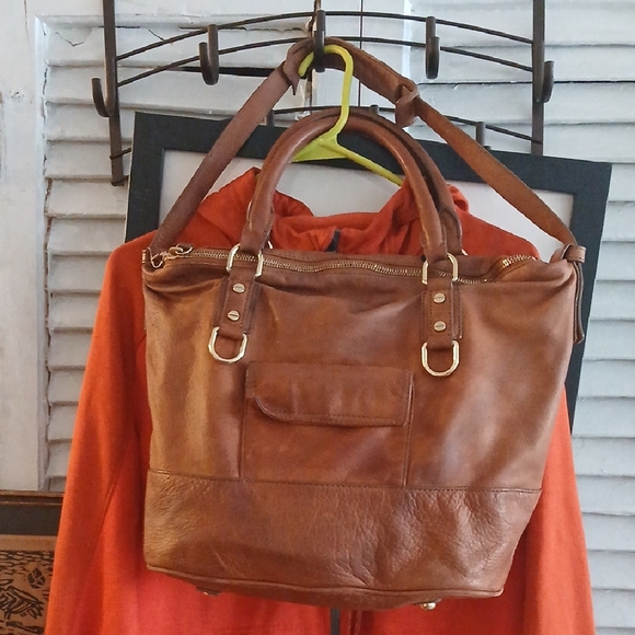 Coach Handbags - Coach Brown Leather Shoulder Bag